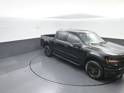 New 2026 Ford F150 XLT w/ XLT Black Appearance Package AWD/4WD image 21