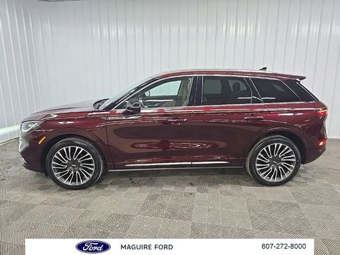 Used 2021 Lincoln Corsair Reserve w/ Sport Package image 6