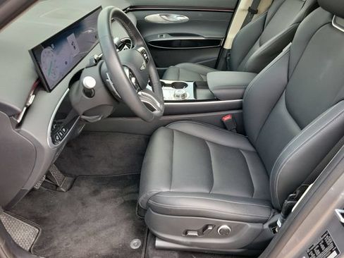 Used 2026 Genesis GV70 2.5T AWD/4WD image 15