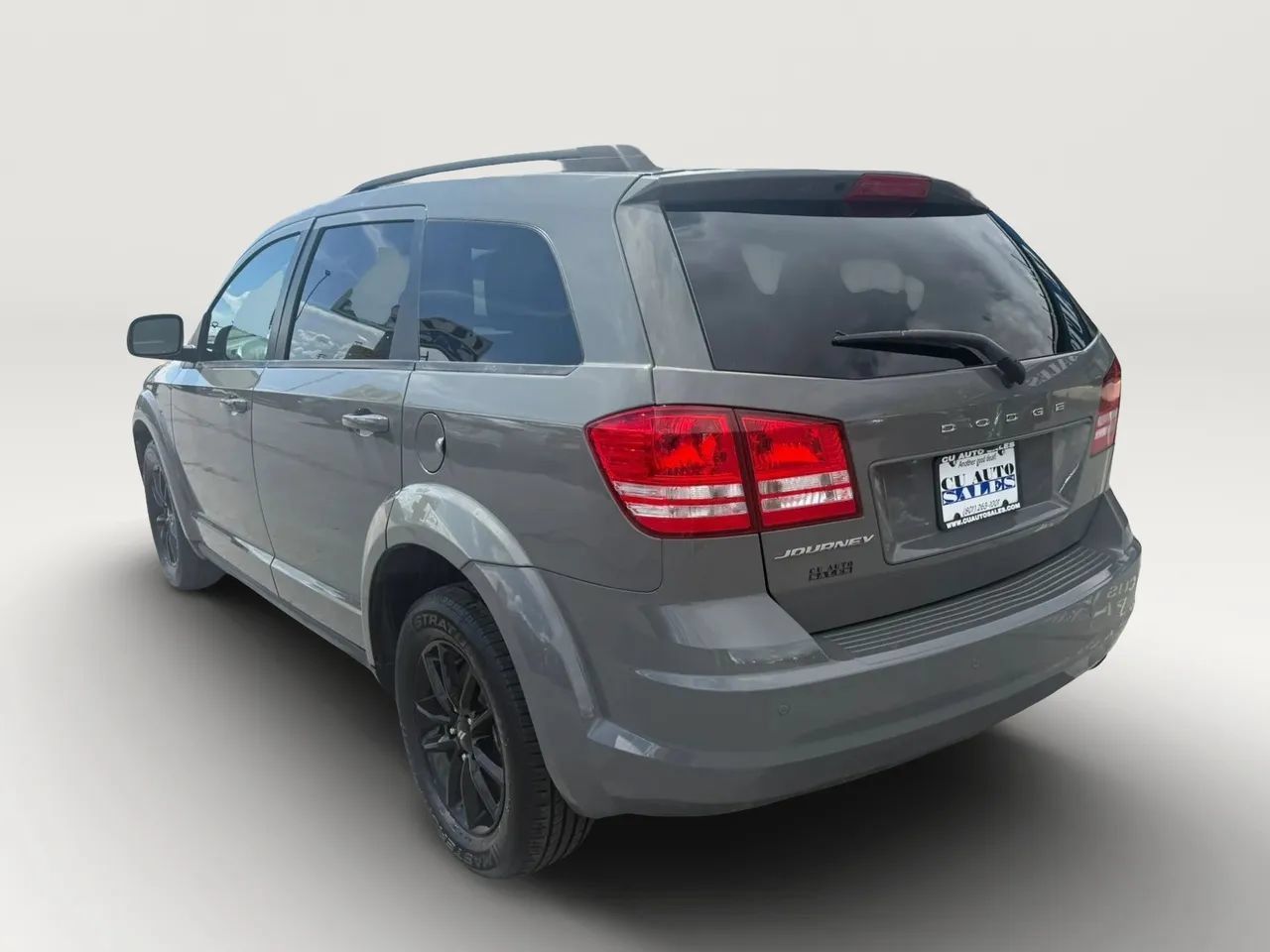 Used 2020 Dodge Journey SE w/ Blacktop Package FWD image 5