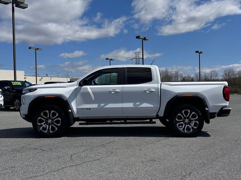 Used 2024 GMC Canyon AT4 w/ Technology Package AWD/4WD image 7