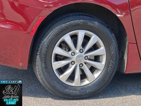 Used 2017 Chrysler Pacifica Touring-L FWD image 22
