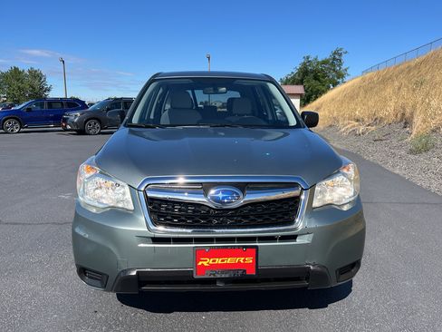 Used 2014 Subaru Forester 2.5i AWD/4WD image 8
