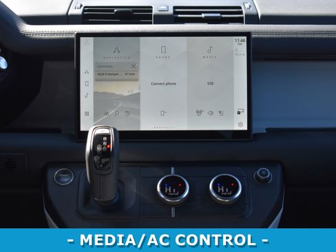 Used 2025 Land Rover Defender 110 S image 23