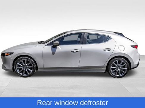 Used 2022 MAZDA MAZDA3 s FWD image 12