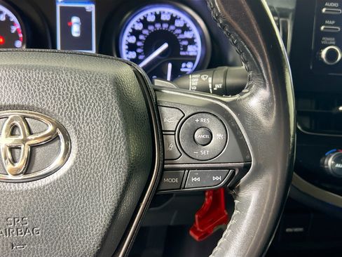 Used 2021 Toyota Camry SE image 19