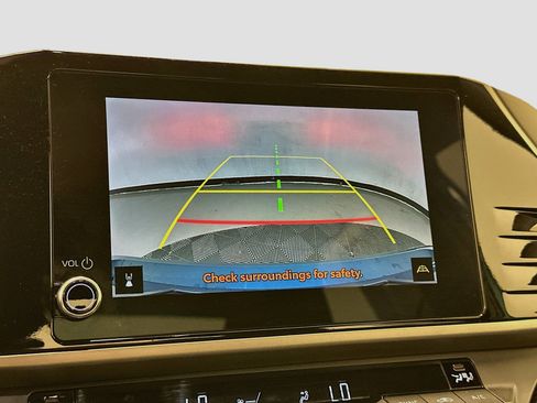 Used 2025 Toyota Camry SE FWD image 23