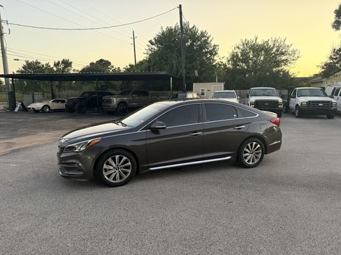 Used 2016 Hyundai Sonata Sport w/ Option Group 03 FWD image 11