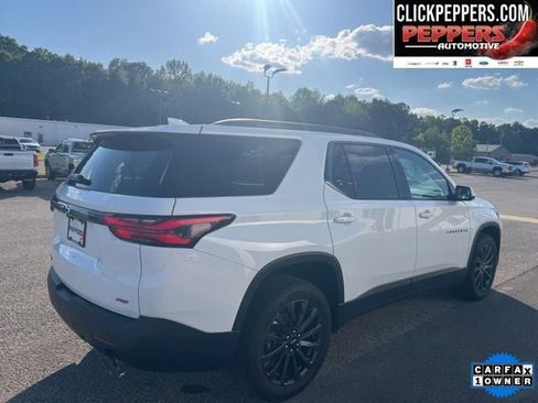 Used 2022 Chevrolet Traverse RS FWD image 6