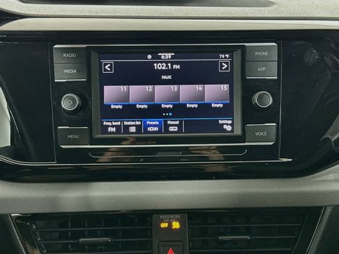 Used 2024 Volkswagen Taos S FWD image 21