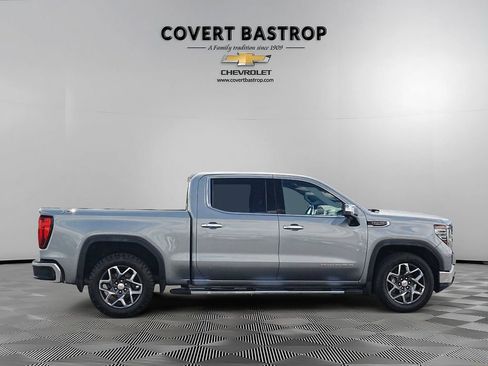 Used 2023 GMC Sierra 1500 SLT w/ SLT Premium Plus Package AWD/4WD image 6