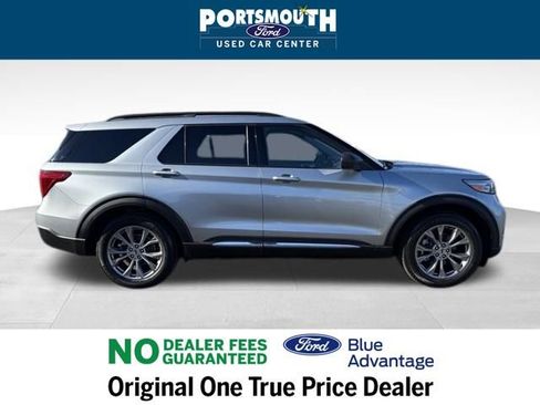 Certified 2022 Ford Explorer XLT w/ Equipment Group 202A image 6