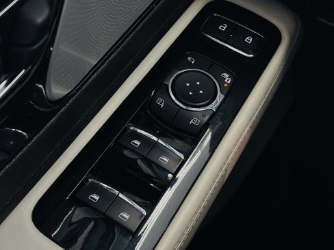 Used 2023 Lincoln Aviator Black Label w/ Dynamic Handling Package AWD/4WD image 43
