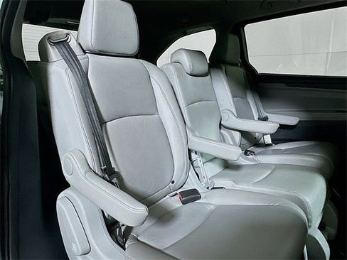 Used 2024 Honda Odyssey EX-L image 27
