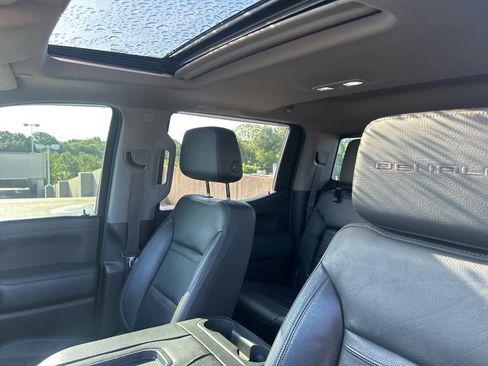 Used 2021 GMC Sierra 1500 Denali w/ Denali Ultimate Package AWD/4WD image 19
