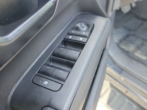 Used 2024 Toyota Tacoma SR image 16