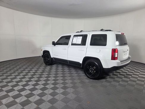 Used 2012 Jeep Patriot Latitude FWD image 8