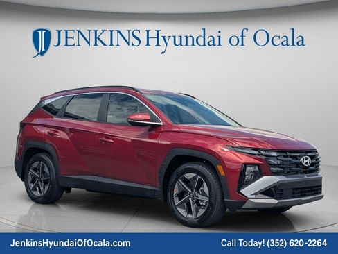 New 2026 Hyundai Tucson SEL FWD image 2