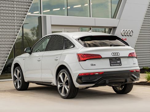 Certified 2022 Audi Q5 2.0T Prestige AWD/4WD image 5