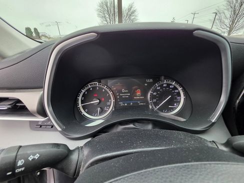 Used 2022 Toyota Highlander XLE image 12