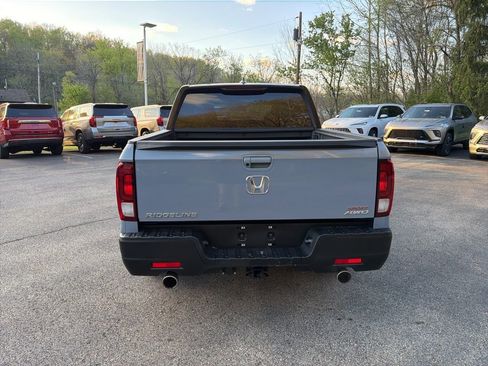 Used 2023 Honda Ridgeline Sport image 4