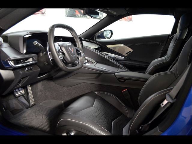 Used 2023 Chevrolet Corvette Stingray Preferred Cpe w/ Body-Color Dual Roof Package RWD image 10