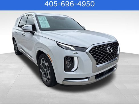 Used 2021 Hyundai Palisade Calligraphy image 2