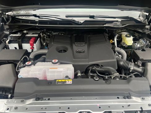 New 2026 Toyota Tundra SR5 w/ TRD Off-Road Package AWD/4WD image 20