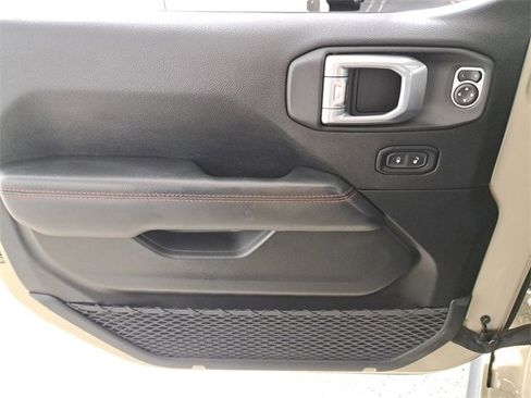 Used 2020 Jeep Gladiator Rubicon image 21