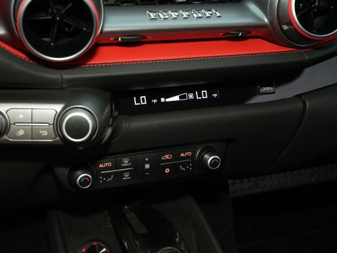 Used 2019 Ferrari 812 Superfast image 25