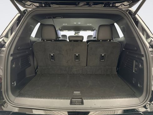 Used 2025 Buick Enclave Sport Touring w/ Power Package image 24