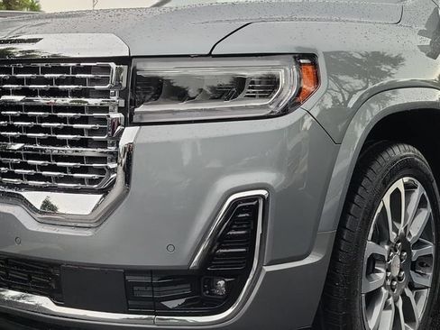 Certified 2023 GMC Acadia Denali w/ Denali Ultimate Package FWD image 8
