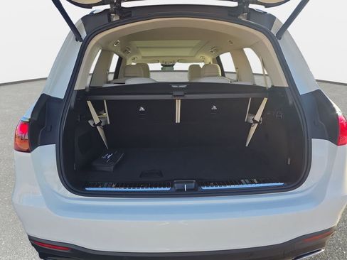 New 2026 Mercedes-Benz GLS 450 4MATIC image 12