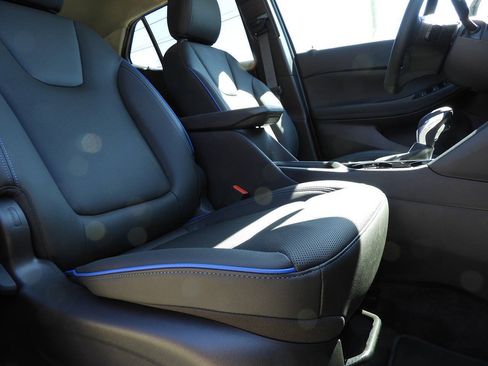 Used 2025 Buick Encore GX Sport Touring w/ Comfort Package FWD image 36