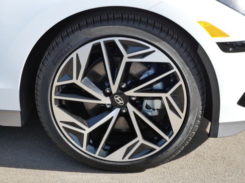 Certified 2023 Hyundai Ioniq 6 Limited image 15