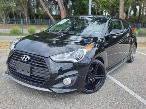 Used 2015 Hyundai Veloster Turbo FWD image 39