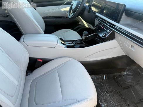 Used 2025 Hyundai Tucson SEL image 31