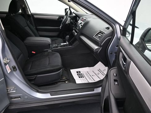 Used 2017 Subaru Outback 2.5i Premium AWD/4WD image 13