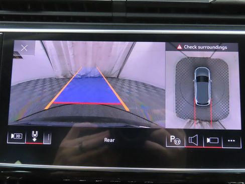 Used 2023 Audi Q7 3.0T Prestige image 15