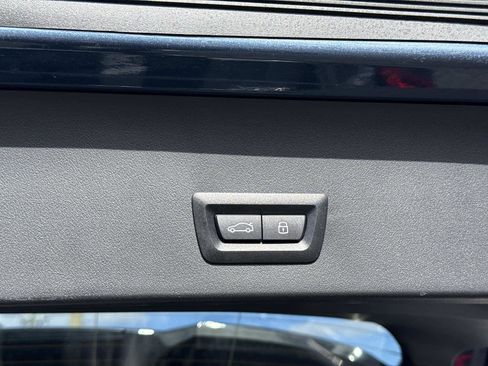 Certified 2025 BMW X3 xDrive30i w/ M Sport Package image 12