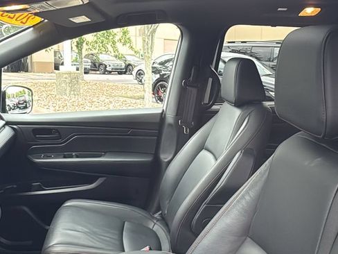 Used 2025 Honda Odyssey Sport-L image 16