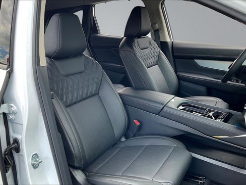 New 2026 Nissan Murano Platinum w/ Cargo Package AWD/4WD image 9