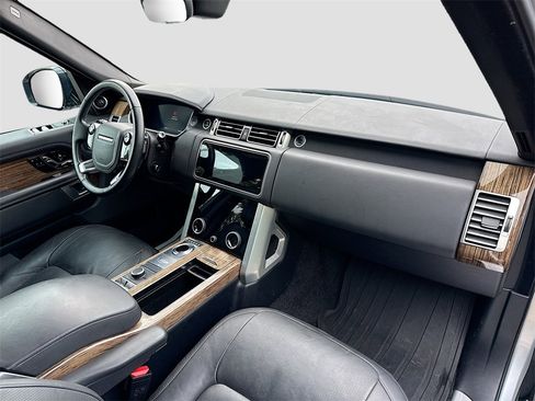 Used 2019 Land Rover Range Rover HSE image 29