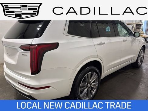 Used 2025 Cadillac XT6 Premium Luxury w/ Technology Package AWD/4WD image 4