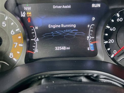 Used 2022 Jeep Compass Latitude AWD/4WD image 12