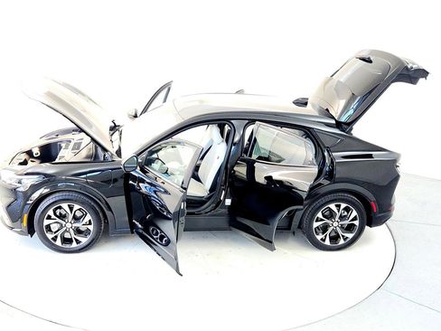 Used 2023 Ford Mustang Mach-E Premium image 22