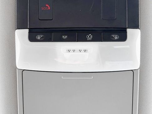 Used 2024 Nissan Rogue SV image 19