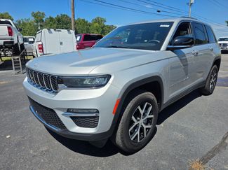 Used 2024 Jeep Grand Cherokee Limited RWD video 1