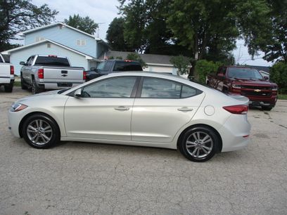 Used 2017 Hyundai Elantra SE