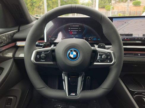 New 2027 BMW 550e xDrive w/ Executive Package AWD/4WD image 15